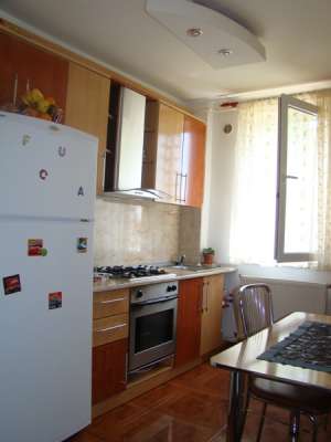 Vand apartament 2 camere