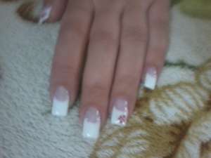 aplic unghii false si gel pe unghii naturale