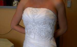 vand rochie noua de miresa