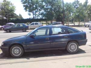 VAND OPEL VECTRA ANUL 1992