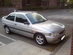 vand interior ford escort an 1998