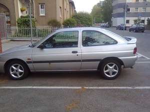 vand interior ford escort an 1998