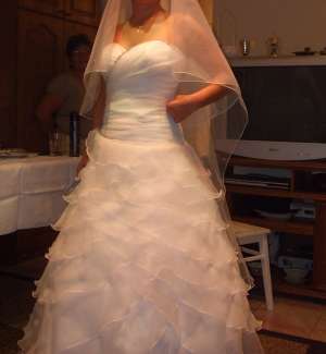 Vand rochie de mireasa