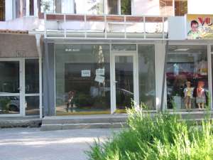 INCHIRIEZ SPATIU COMERCIAL 750E