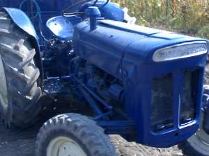 Tractor + utilaje agricole!!!!
