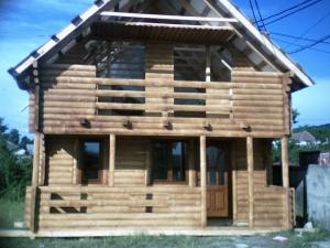 cabane din lemn