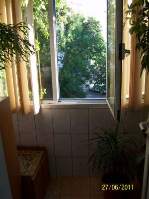 Vand apartament 2 camere,    Str Unirii