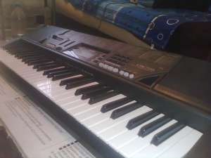 Vand orga CASIO CTK-700 ca noua