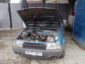 VAND DACIA NOVA SAU PIESE DIN DEZMEMBRARE  1.6 CARBURATIE
