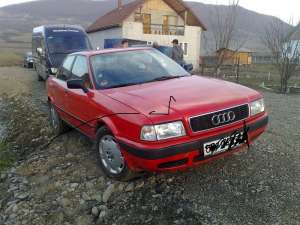 dezmembrez audi 80 b4,  Dezmembrez  vw golf ,  vento,  passat ,  audi 80 b4,  asigur transport in un