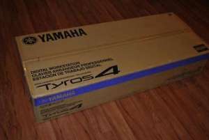 V�nzări Yamaha Tyros 4 Keyboard, Yamaha CP300 88 Key Digital Piano