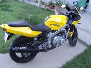 motocicleta honda cbr 600