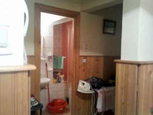 Vand in Bacau apartament cu 2 camere decomandat,  pe Miorita,  etaj 3, 
