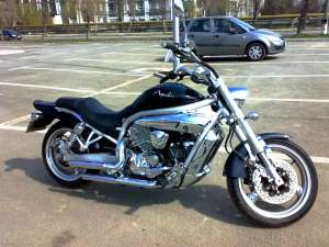 Hyosung Aquila GV 650