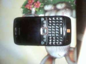 vand nokia e71 original full card de 2gb pret 700 ron