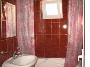Vand foarte urgent apartament 2 camere Vulcan Hunedoara