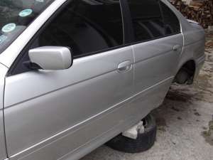 aripa bara far capota usa volan bmw e39