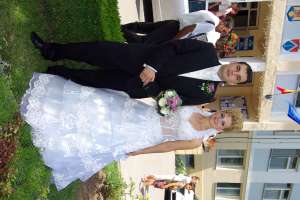 VAND SAU INCHIRIEZ ROCHIE DE MIREASA