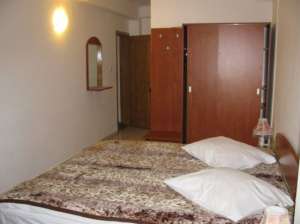 HOTEL MIHAIL- CAZARE PARCARE PROPRIE RESTAURANT BAR TERASA