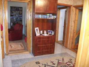 ONESTI - VAND APARTAMENT,  3 CAMERE DECOMANDAT,  PE BUCIUMULUI,  ETAJ 3/4