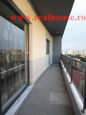 Inchiriere 2 camere Day Residence