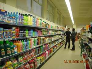 Rafturi metalice comerciale second hand dotari supermarket si magazine