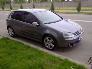 Volkswagen Golf V 2000 TDI/140cp - 8200 euro