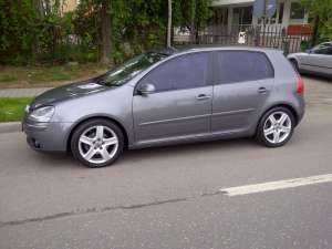 Volkswagen Golf V 2000 TDI/140cp - 8200 euro