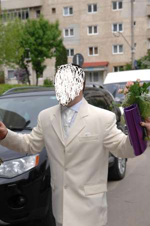 Vand costum de mire