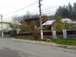 Vand casa si teren Voineasa