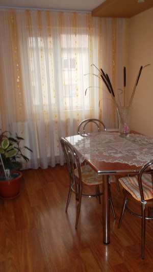 2 camere si liwing,    zona D-va 1
