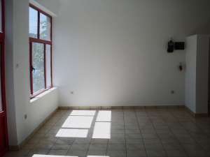 ofer spre inchiriere spatiu comercial in deva