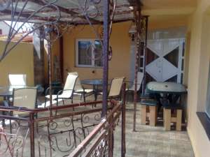Inchiriez camere la vila pe perioada sezonului estival
