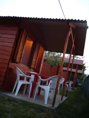INCHIRIEZ 5 Cabanute langa Strand Termal Carei cu Baie proprie