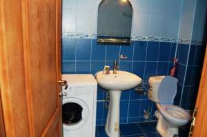 Ofer spre inchiriere ap 2 cam zona metrou N.Grigorescu