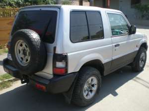 MITSUBISHI PAJERO