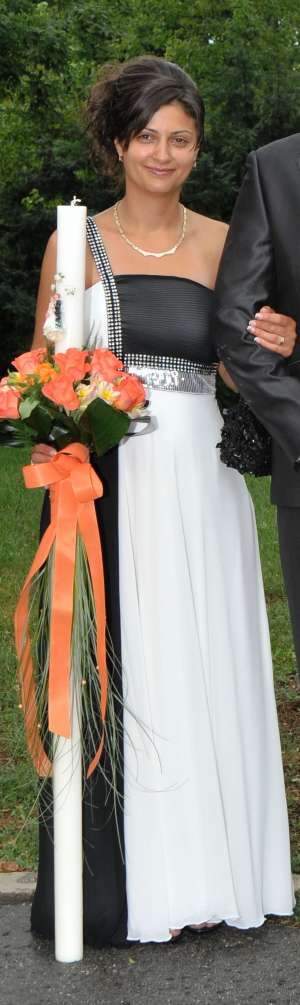 Vand rochie de nasa
