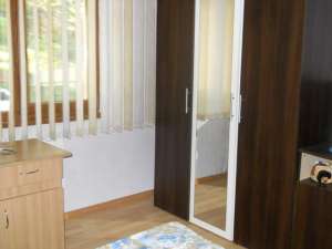 VAND IN BACAU APARTAMENT  2 CAMERE  DECOMANDAT  ZONA PIATA SUD, 
