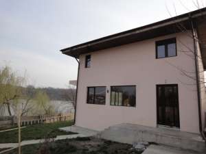 vand vila BRANESTI