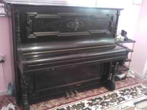 Vand Pianina Veche Arnold Fibiger Medaille d