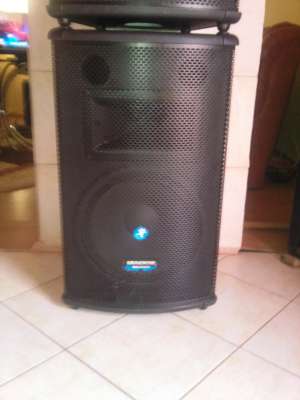 Vand boxe active mechi de 500 w si 15 toli