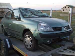 dezmembrez renault clio