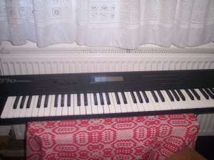 vand orga Roland  D70