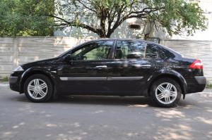 Vand RENAULT MEGANE SEDAN 1.6 16v,    benzina,    115 cp,    2004