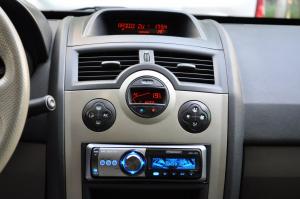 Vand RENAULT MEGANE SEDAN 1.6 16v,    benzina,    115 cp,    2004
