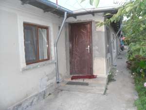 vand casa cu 4 camere in copaceanca