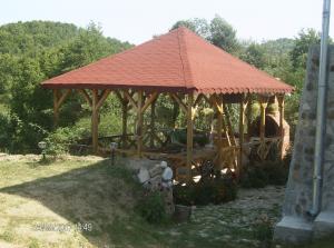 CASA DIN LEMN