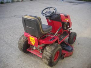 VAND TRACTORAS DE TUNS IARBA MARCA COUNTAX