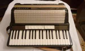 Vand acordeon Hohner Verdi III M 120 basi