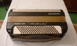 Vand acordeon Hohner Verdi III M 120 basi